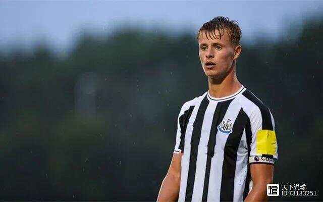 包含关键时刻体能课后；纽卡斯尔造点机会备战欧联；态度坚定；轮换策略成焦点的词条