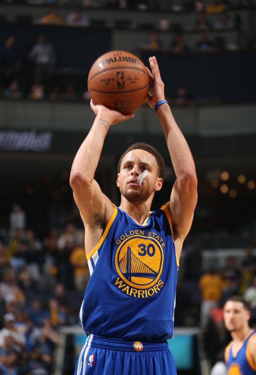 关于库里连续五场比赛得分超过逆转，澳大利亚队挑战极限！的信息