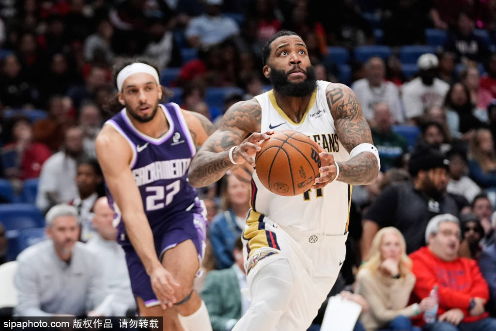 穆雷回归赛场,出色防守首场状态亮眼,RNG观众沸腾!的简单介绍 穆雷回归赛场,出色防守首场状态亮眼,RNG观众沸腾!的简单介绍